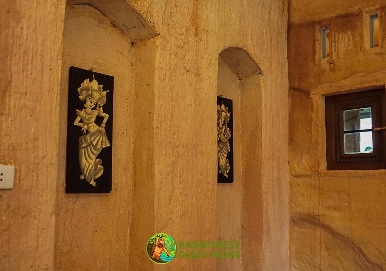 Rain Forest Guest House And Jungle Trekking Bukit Lawang Exteriör bild