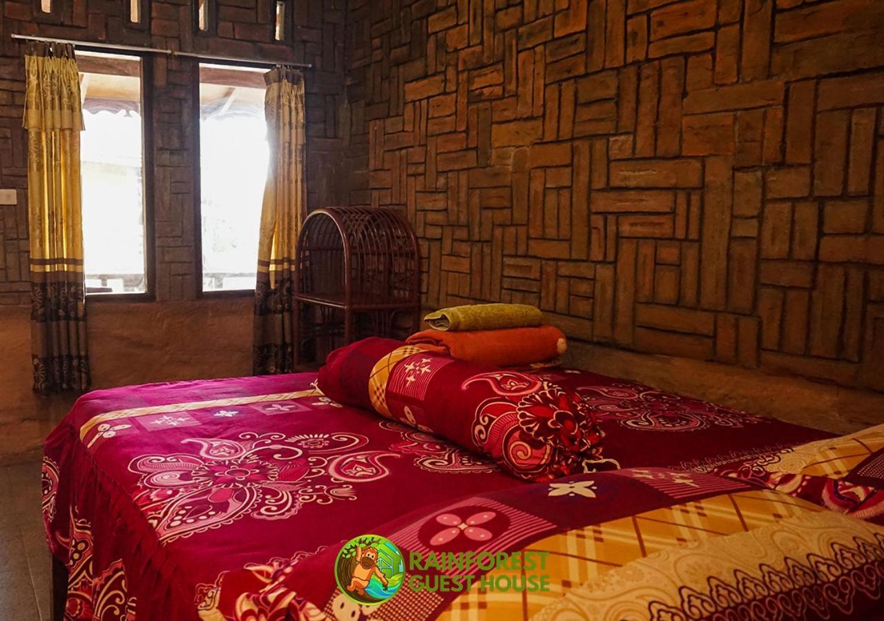 Rain Forest Guest House And Jungle Trekking Bukit Lawang Exteriör bild